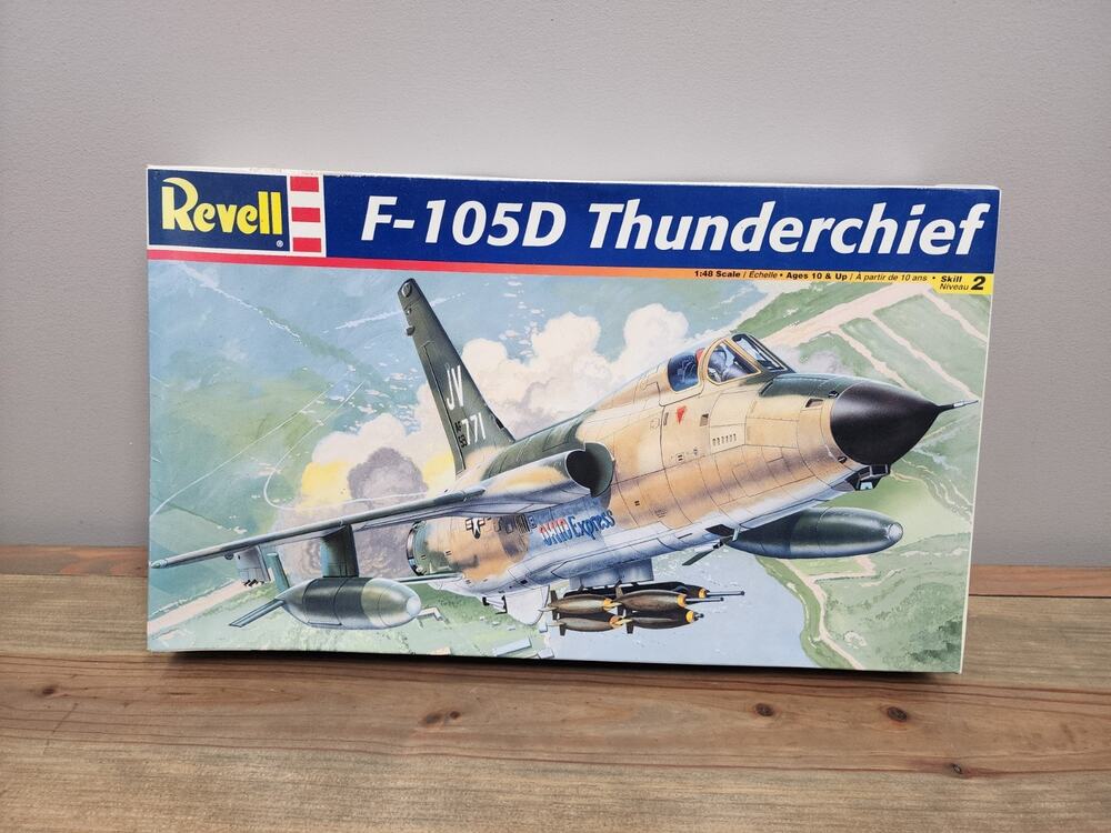 Revell 1/48 F-105 Thunderchief Model Kit 85-5840